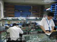 走進(jìn)最具特色的市場(chǎng)-華強(qiáng)電子世界筆記本市場(chǎng)調(diào)查